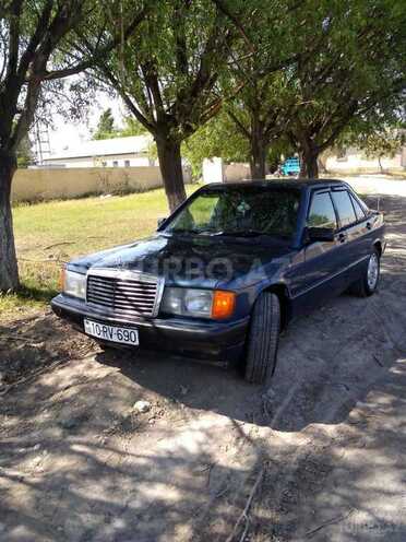 Mercedes 190 1990, 26,848 km - 2.0 л - Salyan