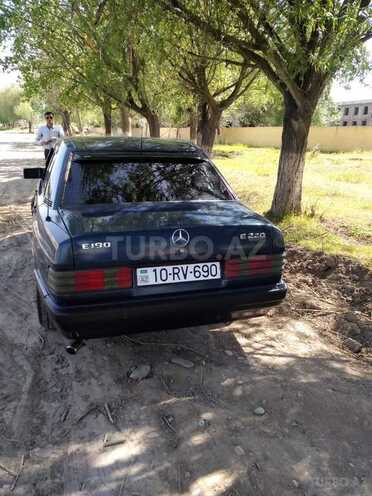 Mercedes 190 1990, 26,848 km - 2.0 л - Salyan