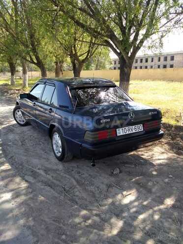 Mercedes 190 1990, 26,848 km - 2.0 л - Salyan