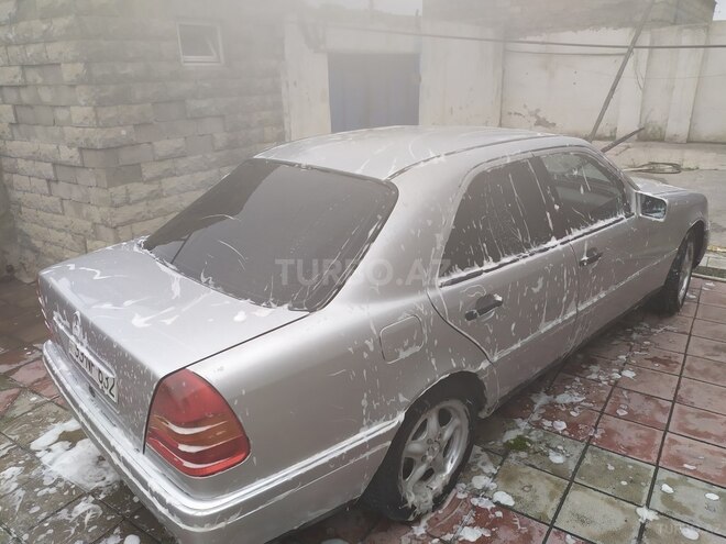 Mercedes C 180 1993, 464,075 km - 2.0 l - Xaçmaz