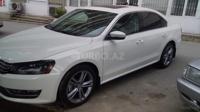 Volkswagen Passat 2013, 56,890 km - 1.8 л - Xırdalan
