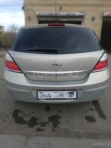 Opel Astra 2006, 151,000 km - 1.4 l - Gəncə