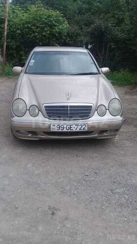 Mercedes E 220 2001, 170,000 km - 2.2 l - Gəncə