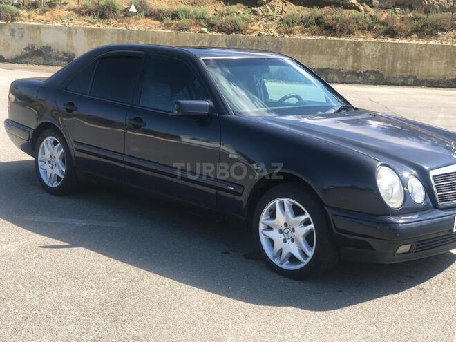 Mercedes E 230 1996, 428,000 km - 2.3 л - Bakı