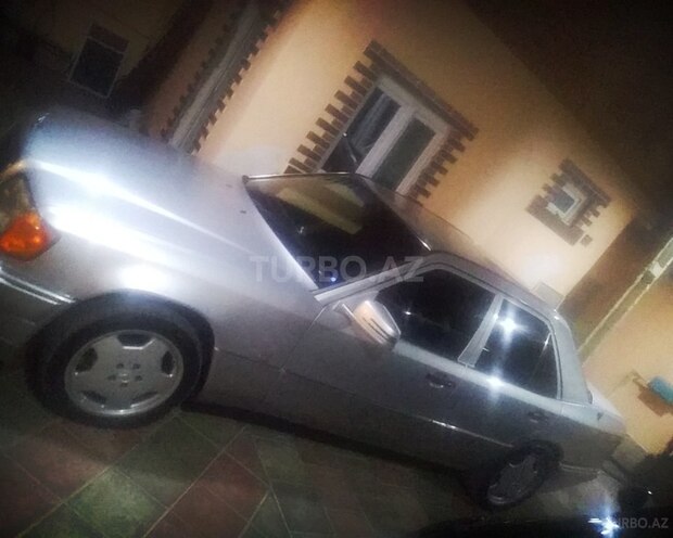 Mercedes E 220 1994, 501,000 km - 2.2 l - Bakı