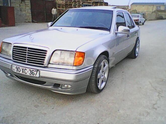 Mercedes E 220 1994, 501,000 km - 2.2 l - Bakı