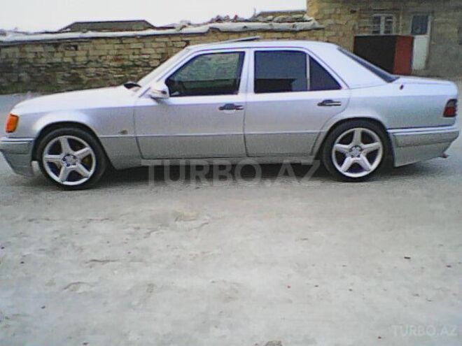 Mercedes E 220 1994, 501,000 km - 2.2 l - Bakı