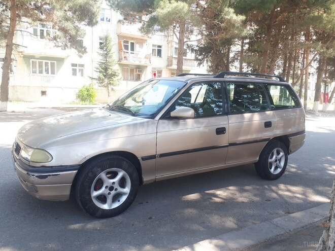 Opel Astra 1997, 295,000 km - 1.6 l - Sumqayıt