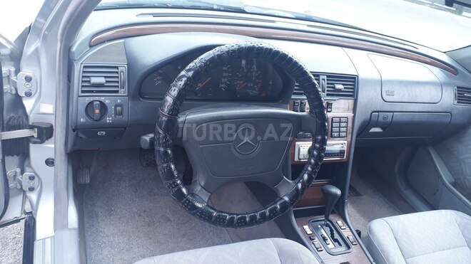 Mercedes C 180 1993, 267,968 km - 1.8 л - Qəbələ