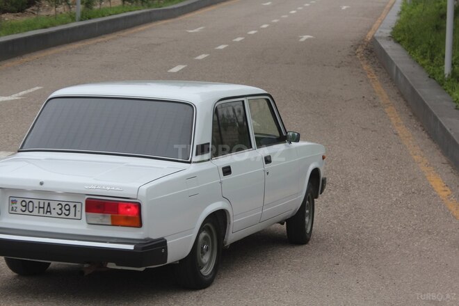 LADA (VAZ) 2107 2009, 82,000 km - 1.6 л - Quba