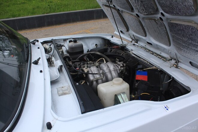 LADA (VAZ) 2107 2009, 82,000 km - 1.6 л - Quba
