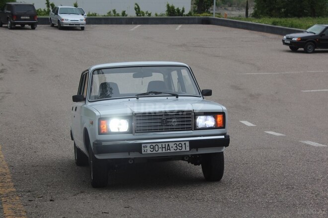 LADA (VAZ) 2107 2009, 82,000 km - 1.6 л - Quba