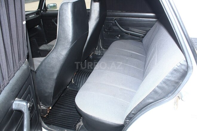 LADA (VAZ) 2107 2009, 82,000 km - 1.6 л - Quba