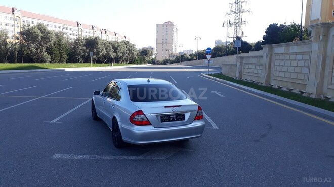 Mercedes E 220 2007, 208,000 km - 2.2 л - Bakı