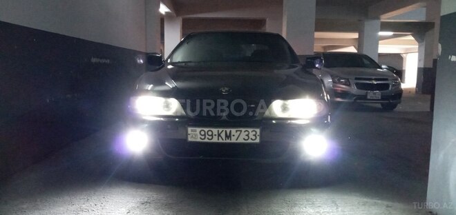 BMW 530 2001, 305,000 km - 3.0 l - Bakı