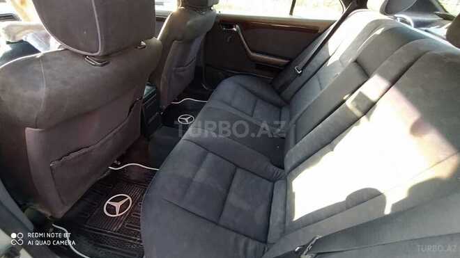 Mercedes C 220 1995, 143,000 km - 2.2 l - Yardımlı