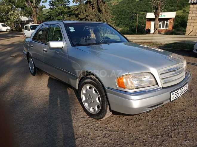 Mercedes C 220 1995, 143,000 km - 2.2 l - Yardımlı