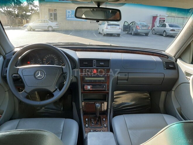 Mercedes C 240 2000, 190,000 km - 2.4 l - Bakı