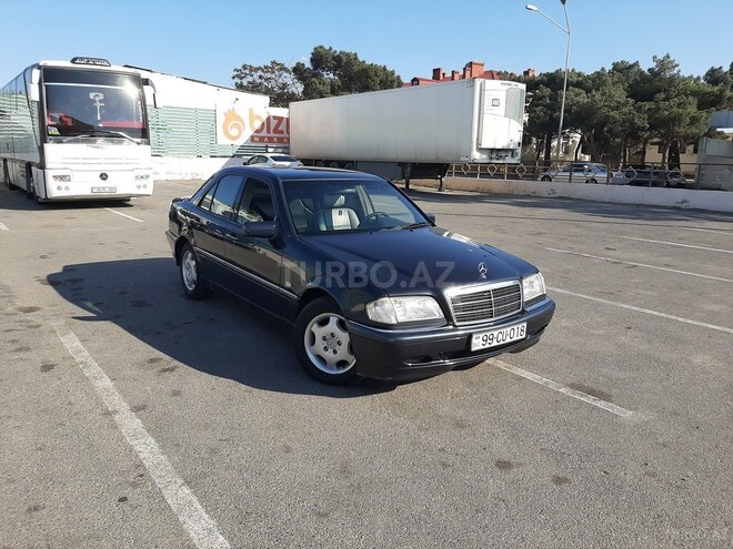 Mercedes C 240 2000, 190,000 km - 2.4 l - Bakı