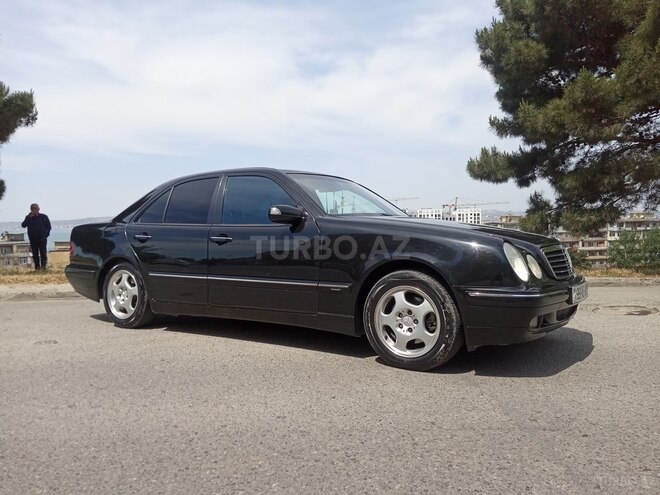Mercedes E 270 2000, 320,000 km - 2.7 л - Bakı