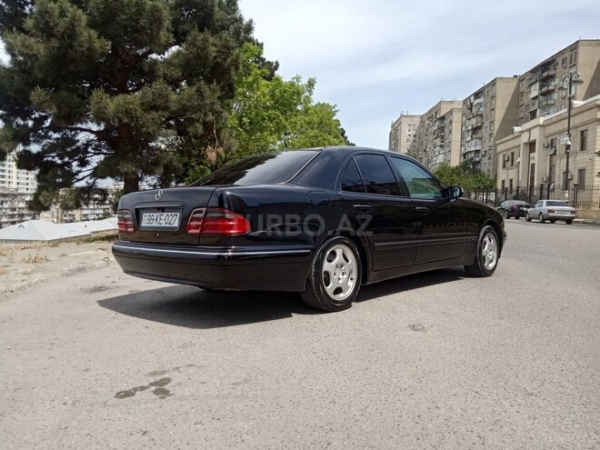 Mercedes E 270 2000, 320,000 km - 2.7 л - Bakı