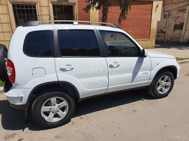 Chevrolet Niva 2015, 131,000 km - 1.7 л - Gəncə