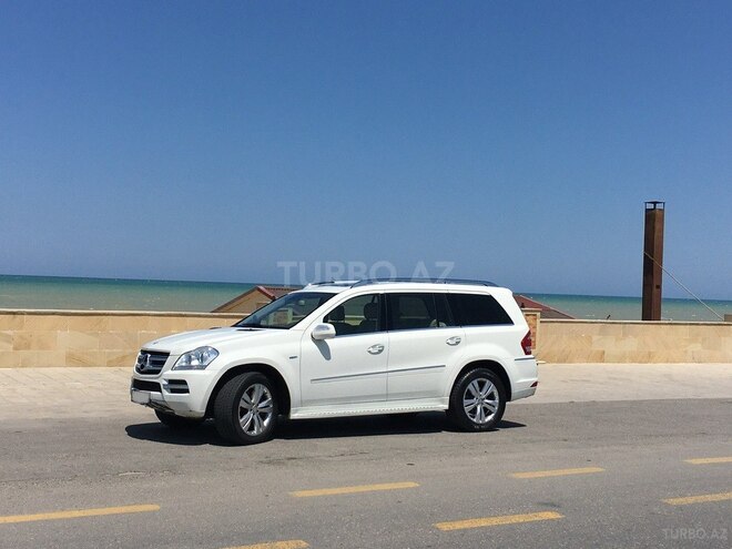 Mercedes GL 350 2011, 226,800 km - 3.0 l - Sumqayıt