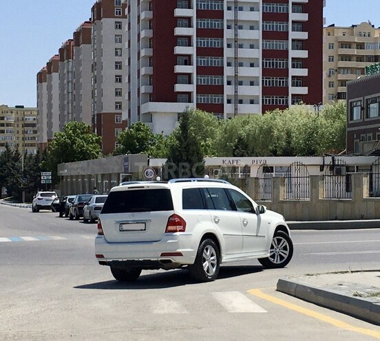 Mercedes GL 350 2011, 226,800 km - 3.0 l - Sumqayıt