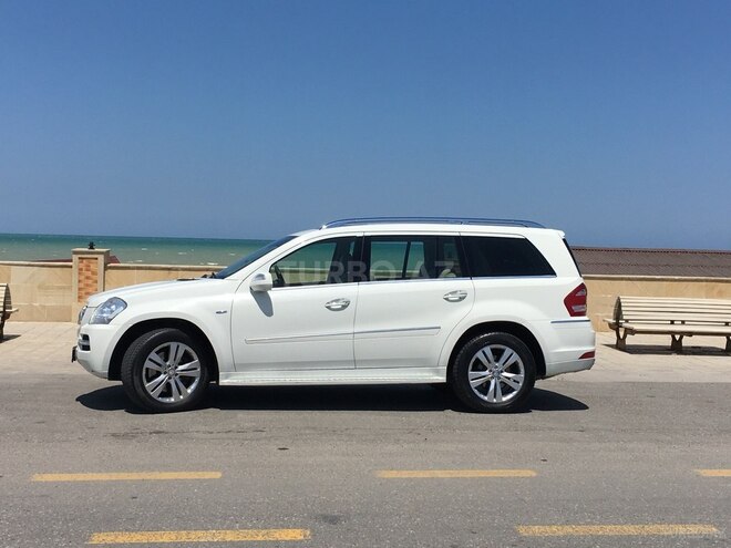 Mercedes GL 350 2011, 226,800 km - 3.0 l - Sumqayıt