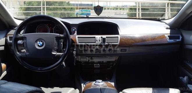 BMW 745 2001, 404,000 km - 4.4 l - Bakı