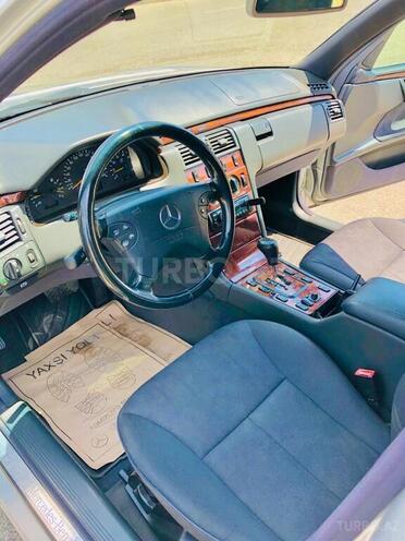 Mercedes E 240 1999, 299,999 km - 2.4 l - Bakı