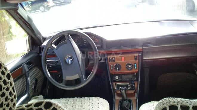Mercedes E 230 1987, 348,000 km - 2.3 l - Bakı