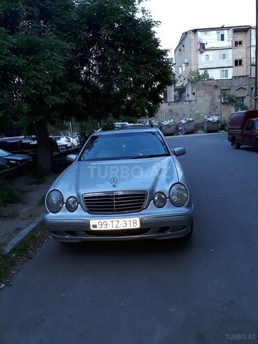 Mercedes E 240 2000, 190,000 km - 2.4 l - Bakı