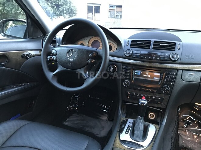 Mercedes E 320 2002, 287,000 km - 3.2 л - Bakı