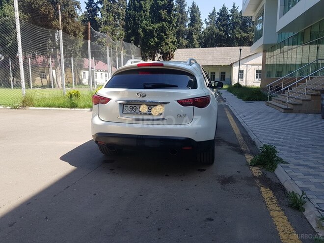 Infiniti FX35 2012, 107,000 km - 3.5 л - Tovuz