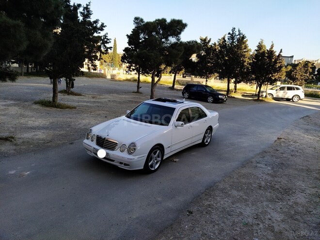 Mercedes E 240 2000, 268,000 km - 2.6 l - Bakı