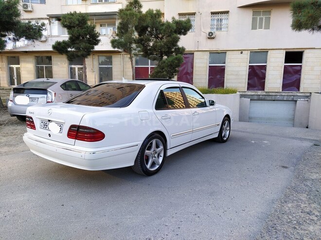 Mercedes E 240 2000, 268,000 km - 2.6 l - Bakı
