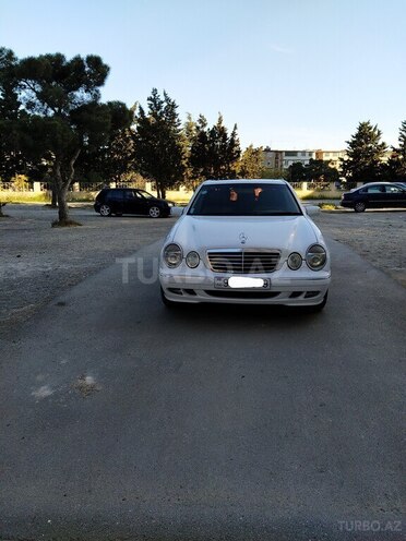 Mercedes E 240 2000, 268,000 km - 2.6 l - Bakı