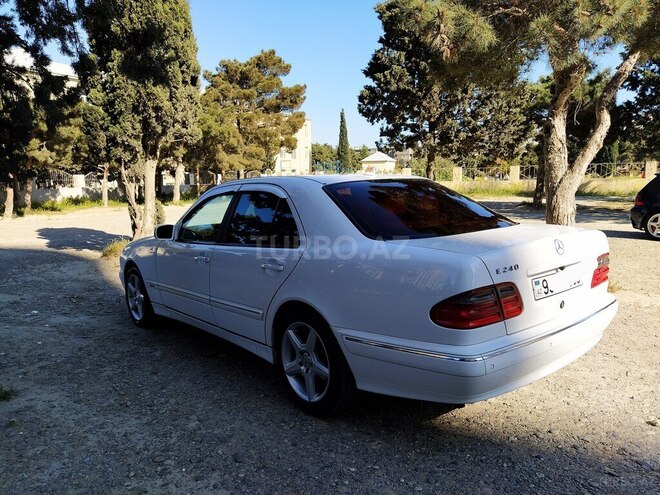Mercedes E 240 2000, 268,000 km - 2.6 l - Bakı