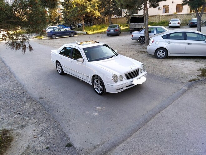 Mercedes E 240 2000, 268,000 km - 2.6 l - Bakı