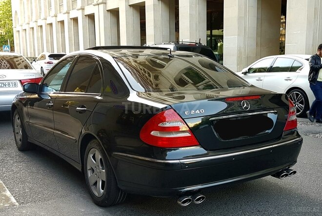 Mercedes E 240 2002, 225,000 km - 2.6 л - Bakı