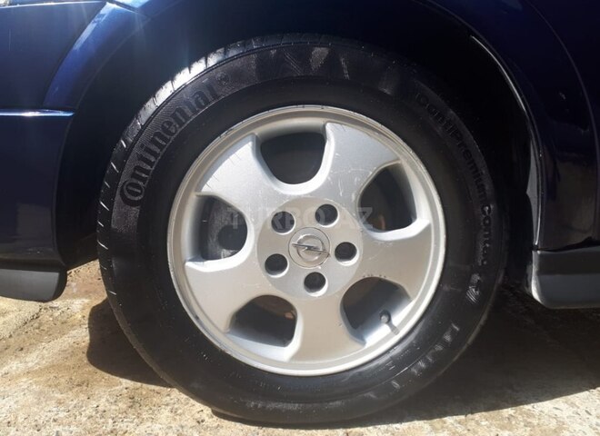 Opel Astra 1999, 398,000 km - 2.0 л - Bakı