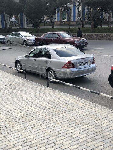 Mercedes C 240 2000, 263,000 km - 2.6 л - Bakı