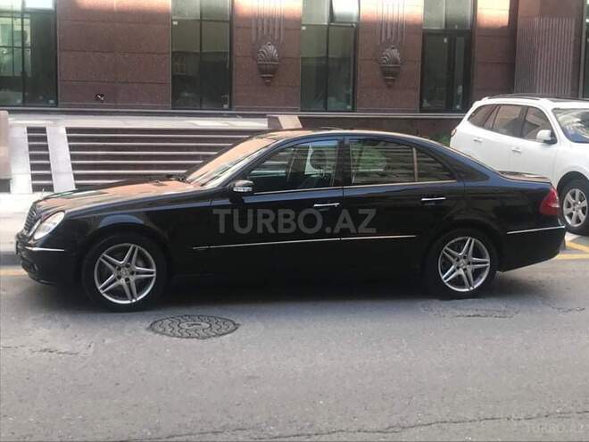 Mercedes E 350 2004, 270,000 km - 3.5 l - Bakı