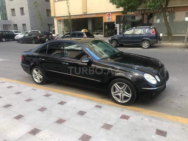 Mercedes E 350 2004, 270,000 km - 3.5 l - Bakı