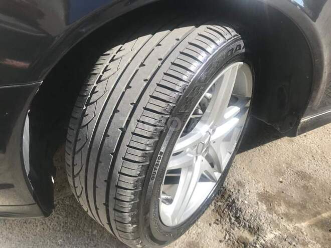 Mercedes E 350 2004, 270,000 km - 3.5 l - Bakı