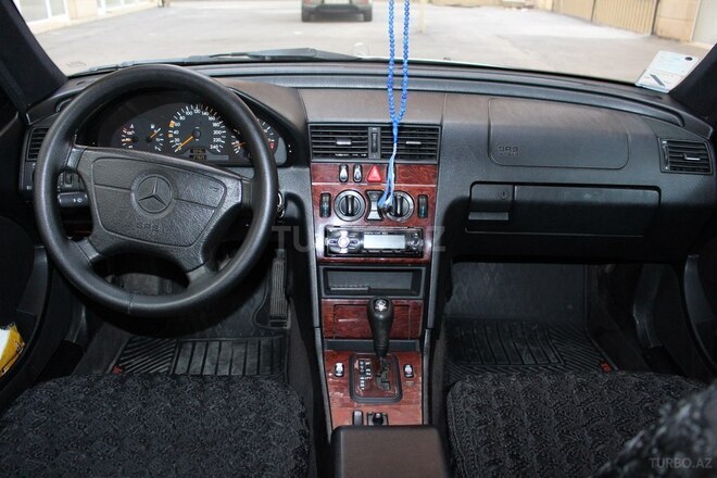 Mercedes C 180 1998, 279,300 km - 1.8 l - Bakı