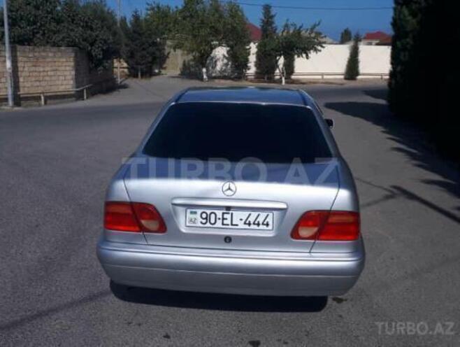 Mercedes E 240 1998, 224,650 km - 2.4 l - Bakı