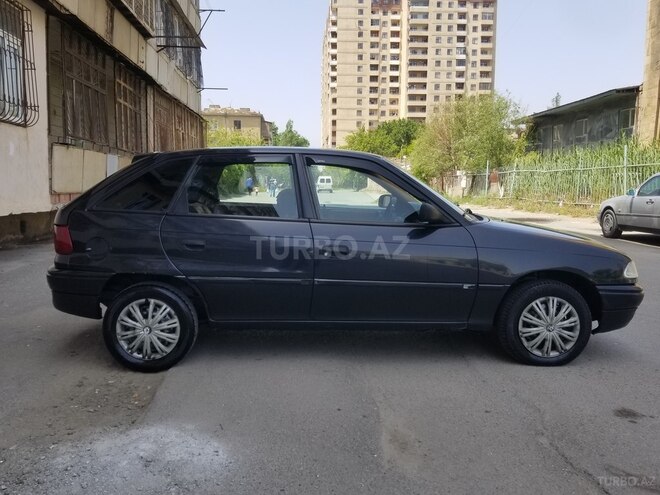 Opel Astra 1996, 416,500 km - 1.6 л - Bakı
