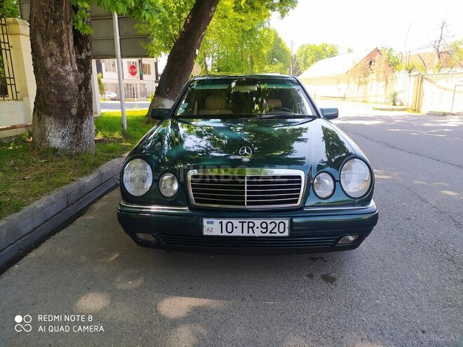 Mercedes E 320 1995, 385,000 km - 3.2 l - İsmayıllı